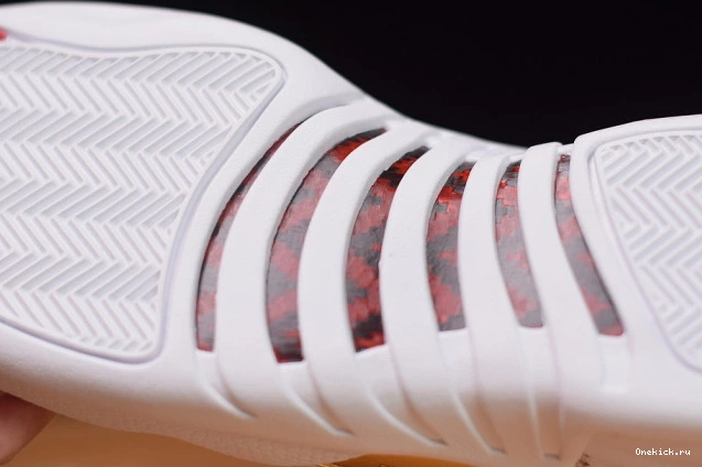 One Kick (2019) 12 Jordan Retro 130690-107 